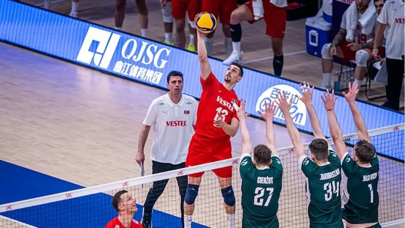 Voleybol Şoku! Türkiye Polonya'ya Yenildi: İşte Detaylar!