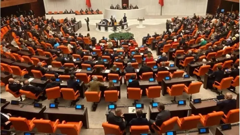 6 maddede PKK'nın silah bırakması ve sonrası! Komisyon kuruluyor: Özel yasa, genel af, anayasa değişikliği yok | Toplumsal entegrasyon var
