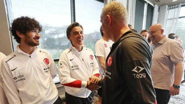 A Milli Takım'da Bayram Coşkusu! Montella'dan Sürpriz Kararlar