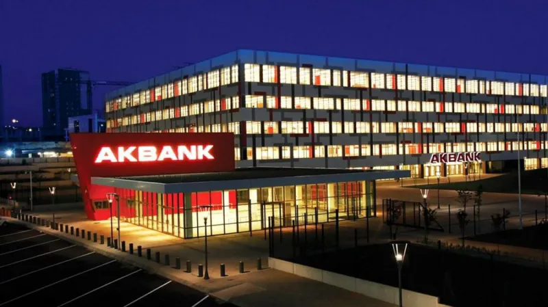 Akbank'tan 765 milyon TL'lik tahsili gecikmiş alacak satışı