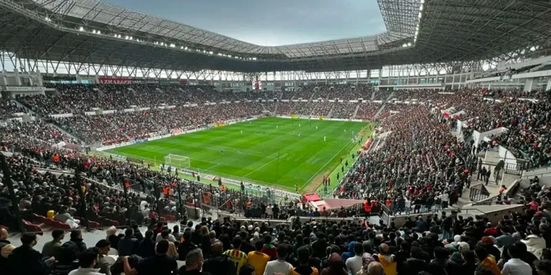 Amedspor'a İzmir'den Dev Destek! Tırlarla Ne Geliyor?