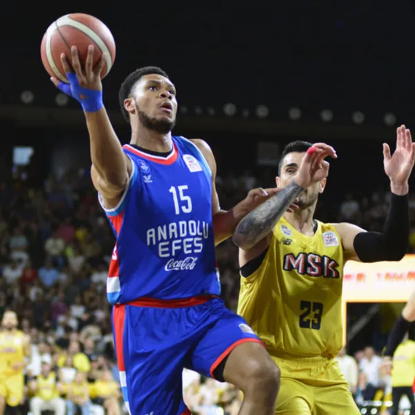 Efes Fırtınası Esti! Mersin'i Devirdi, Yarı Finalde!