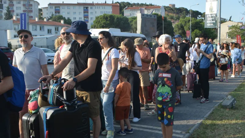 Ayvalık'tan Midilli'ye akın ettiler!