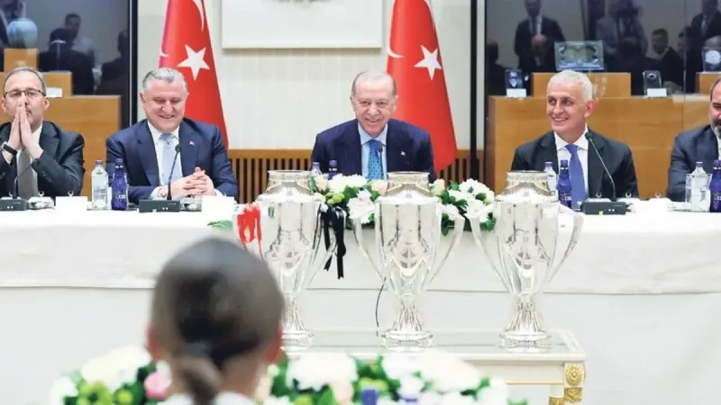 Erdoğan'dan Kulüplere Çağrı: Futbolda Centilmenlik Devam Etmeli!