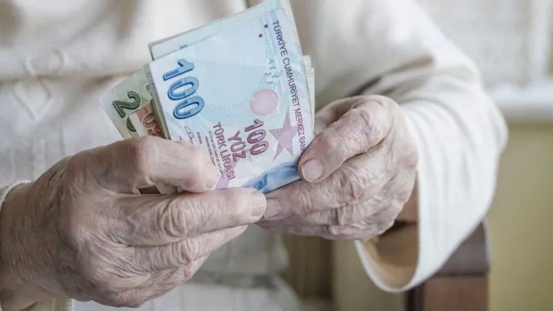 Emekli çalışan sayısı 2 milyonu aştı