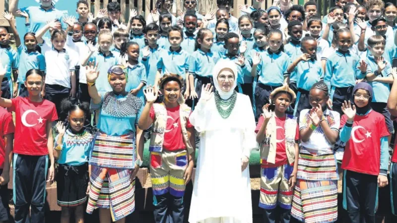 Emine Erdoğan Afrika’da: Maarif Okullarıyla çocuklara ilim ve güven köprüsü kuruyor!