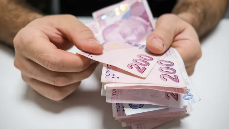 Esnaf ve sanatkarlara sağlanan kredilerin toplam tutarı 615,4 milyar liraya ulaştı