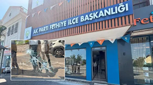 Fethiye'de AK Parti binasına taşlı saldırı yapıldı