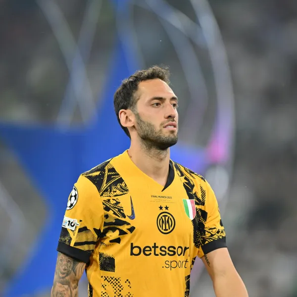 Galatasaray Hakan Çalhanoğlu Transferinde Son Dakika! Şok Gelişme!