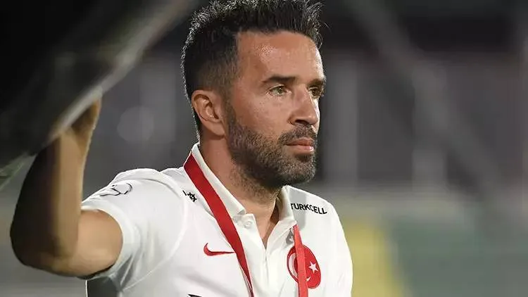 Gökhan Gönül milli takımdaki görevinden ayrıldı