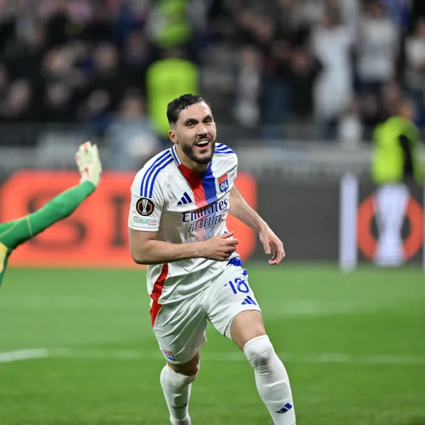 Guardiola'dan Transfer Bombası! Rayan Cherki City'de Mi?