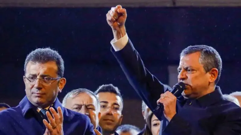 İmamoğlu ve Özel'den Bayburt mitingine çağrı: Adalet mücadelesinin ateşini yükselteceğiz