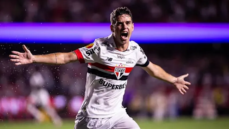 Kalp ritminde sorun yaşayan Oscar hastaneye kaldırıldı