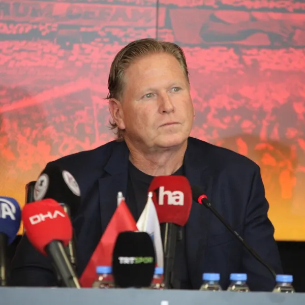 Kayserispor'da Gisdol'un Yardımcıları Kimler Oldu? İşte O İsimler!