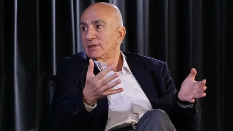 Mahfi Eğilmez: Ya turizmciler doğru söylemiyor ya da veriler