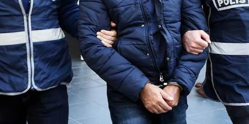 Şok İddia! Öğretmen 4 Kız Öğrenciye Cinsel İstismardan Tutuklandı!