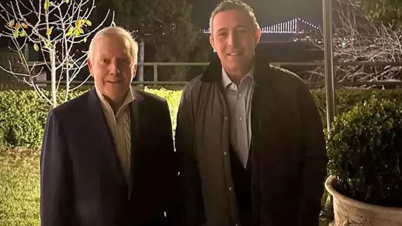 Aziz Yıldırım'dan Bomba Transfer İddiası: Koç Grubu ile Ortaklık Mı?