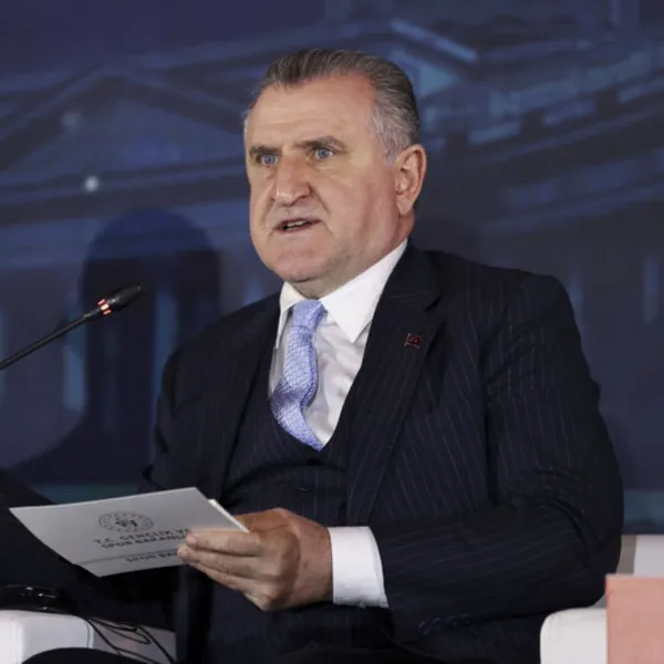 Serdal Adalı Beşiktaş Başkanı! Bakan Bak'tan Tebrik Mesajı