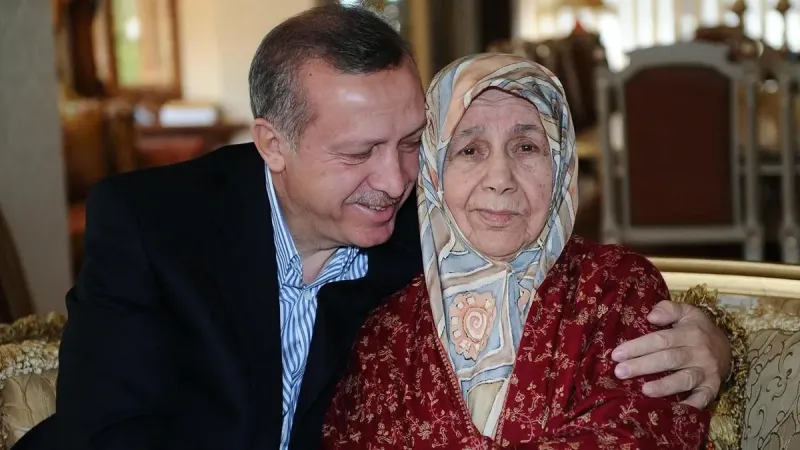 Erdoğan'dan Anneler Günü Sürprizi! Duygulandıran Mesaj
