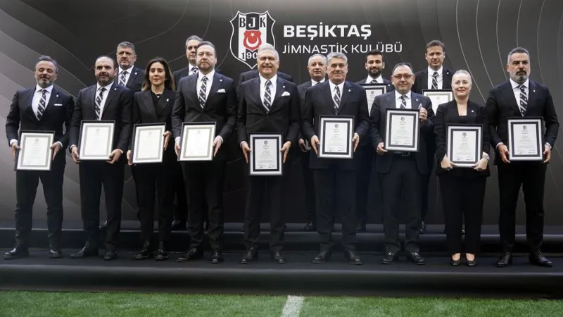 Serdal Adalı Beşiktaş'ta Göreve Başladı! İşte Mazbata Töreni