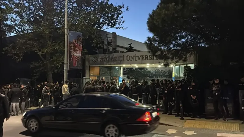 Boğaziçi'nde Gözaltı Şoku! Öğrenciler Adliyeye Sevk Edildi
