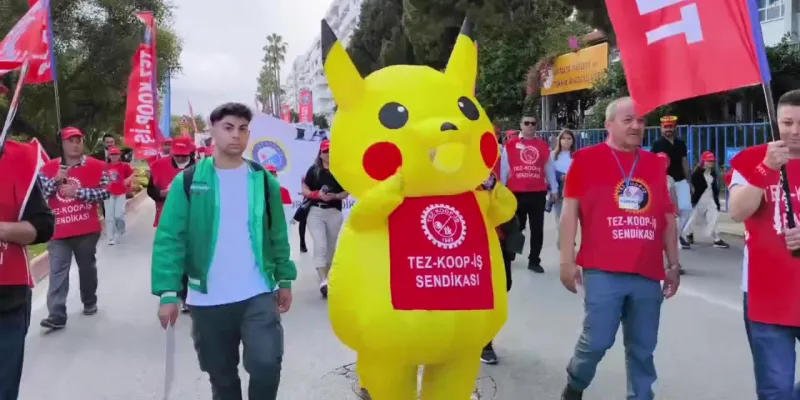 Pikachu 1 Mayıs'ta Sahnedeydi! O Protestocu Yine Gündemde!