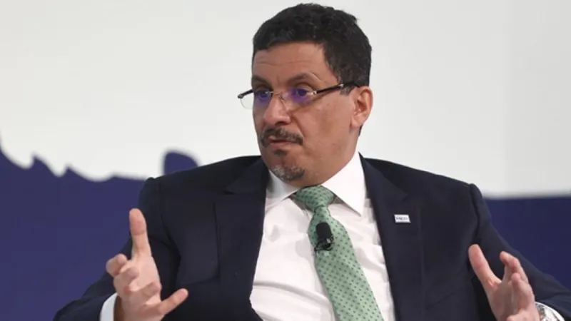 Yemen'de Şok İstifa! Başbakan Mübarek Neden Gitti?
