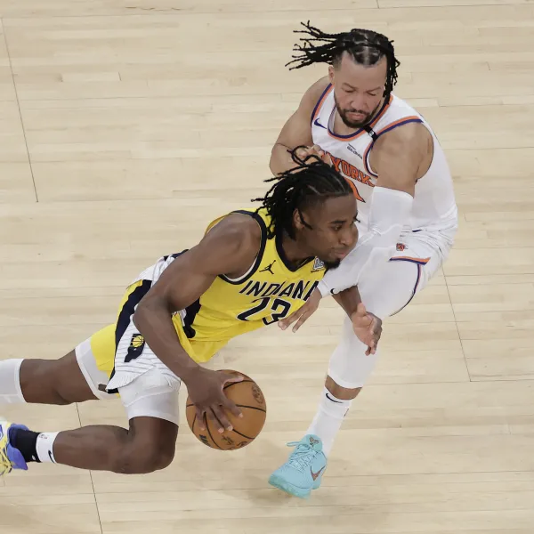 Pacers 2-0 öne geçti