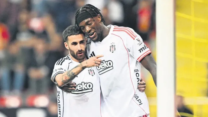 Beşiktaş'tan Gol Şov! Rafa Coştu, Kartal Uçtu!