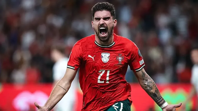 Ronaldo Şoku! Neves Kurtardı: Portekiz İrlanda'yı Yendi!