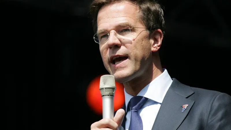 Rutte, NATO'nun "doğu kanadı"nda savunma harcamalarını artırma mesajını yineledi