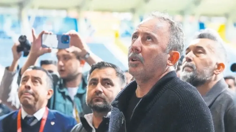 Sergen Yalçın'dan Taraftara Derbi Sözü! Neler Değişecek?