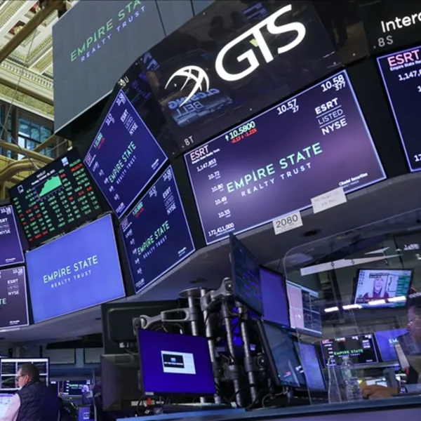 S&P 500'de Şok Gelişme: Hangi Sektörler Uçuşa Geçti?