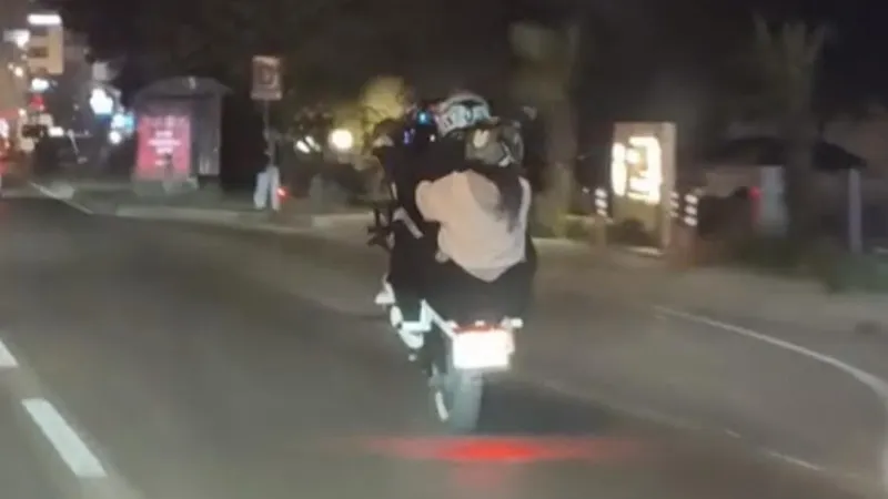 Motosikletli Maganda Sosyal Medyada Yakalandı! İşte Cezası