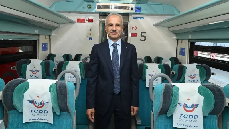Trenlerde bayram temizliği! Bakan Uraloğlu detayları anlattı
